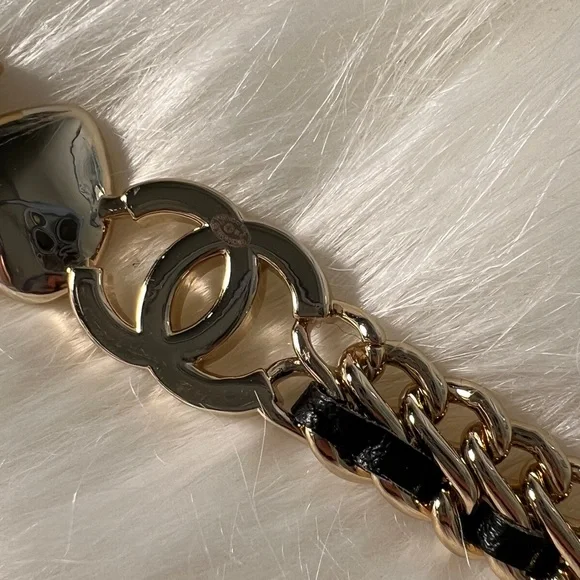 CHANEL I Love CC pearl logo Pink Heart leather woven chain Choker Necklace - Picture 13 of 15